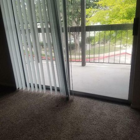 Cozy Condo Houston Exterior photo